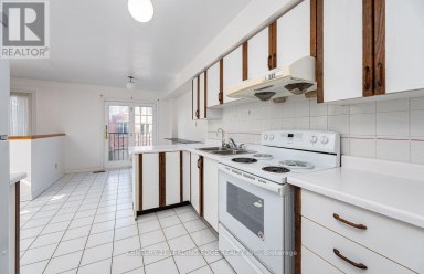 1 - 3 REIDMOUNT AVENUE Toronto (Agincourt South-Malvern West) Ontario photo 9