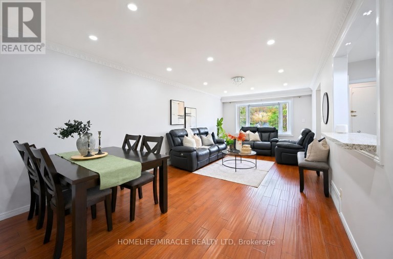 54 SUNDERLAND CRESCENT, Toronto (Woburn), Ontario, M1H2V3