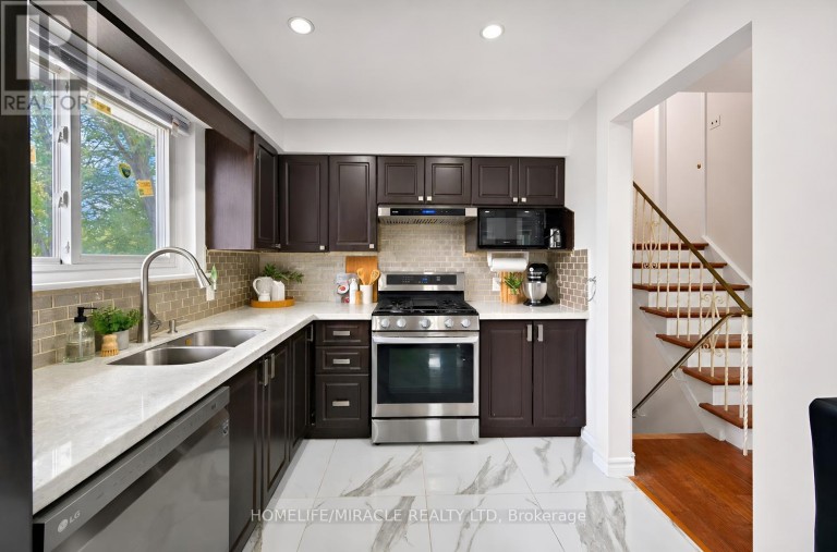 54 SUNDERLAND CRESCENT, Toronto (Woburn), Ontario, M1H2V3