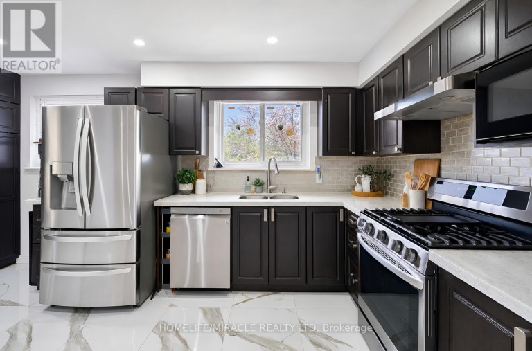54 SUNDERLAND CRESCENT, Toronto (Woburn), Ontario, M1H2V3