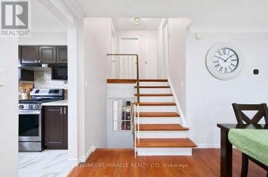 54 SUNDERLAND CRESCENT Toronto (Woburn) Ontario photo 22