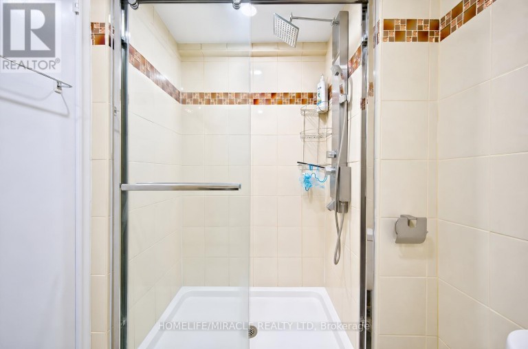 54 SUNDERLAND CRESCENT, Toronto (Woburn), Ontario, M1H2V3