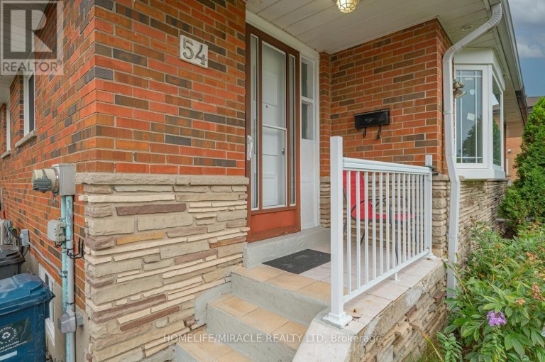 54 SUNDERLAND CRESCENT, Toronto (Woburn), Ontario, M1H2V3