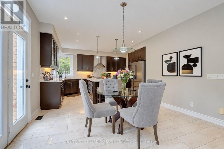 18 PHEASANT DRIVE, Richmond Hill (Oak Ridges), Ontario, L4E0T5