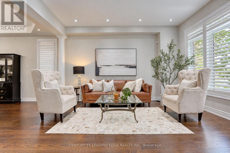 18 PHEASANT DRIVE, Richmond Hill (Oak Ridges), Ontario, L4E0T5