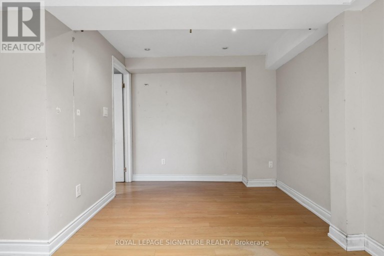 1 HOLLOWAY ROAD, Markham (Cedarwood), Ontario, L3S4P4