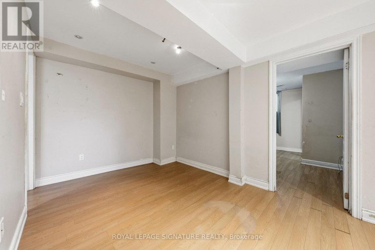 1 HOLLOWAY ROAD, Markham (Cedarwood), Ontario, L3S4P4