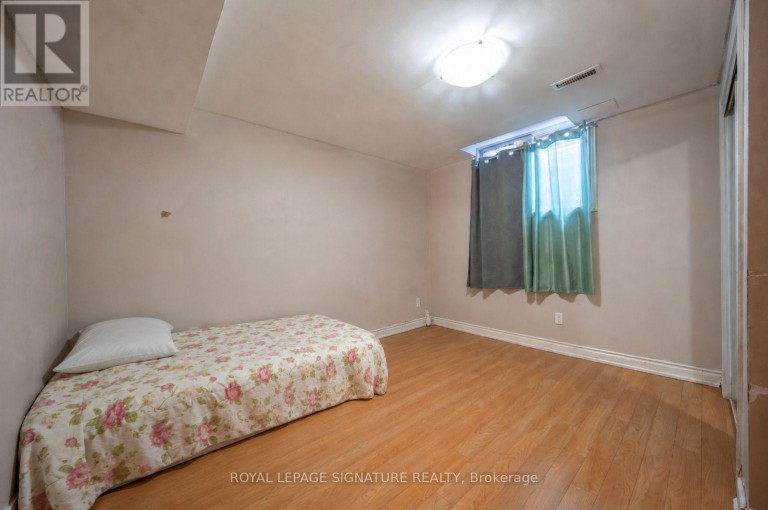 1 HOLLOWAY ROAD, Markham (Cedarwood), Ontario, L3S4P4