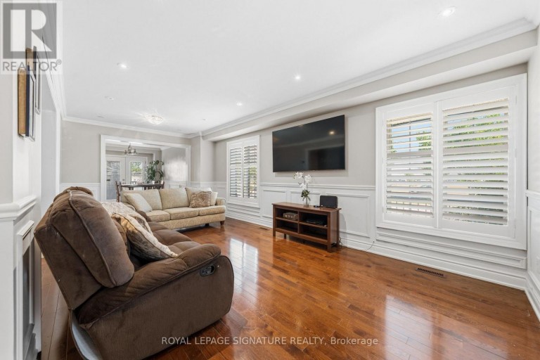 1 HOLLOWAY ROAD, Markham (Cedarwood), Ontario, L3S4P4