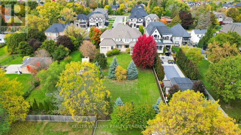 33 MAPLE GROVE AVENUE, Richmond Hill (Oak Ridges), Ontario, L4E2V1