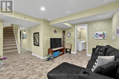 214 LANCASTER AVENUE Newmarket (Bristol-London) Ontario photo 26