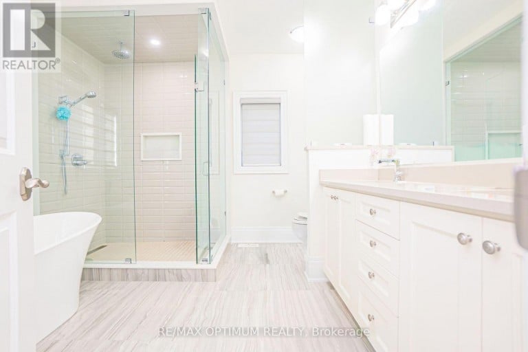 53 KINBURN CRESCENT, Vaughan (Vellore Village), Ontario, L3L0E9