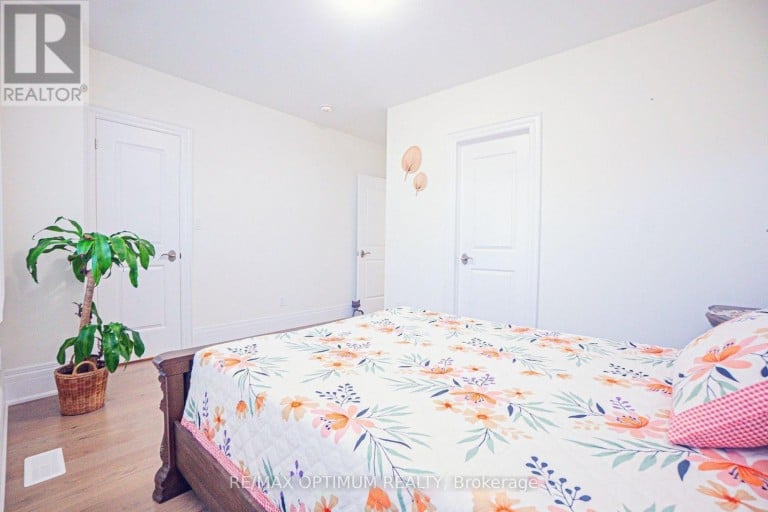 53 KINBURN CRESCENT, Vaughan (Vellore Village), Ontario, L3L0E9