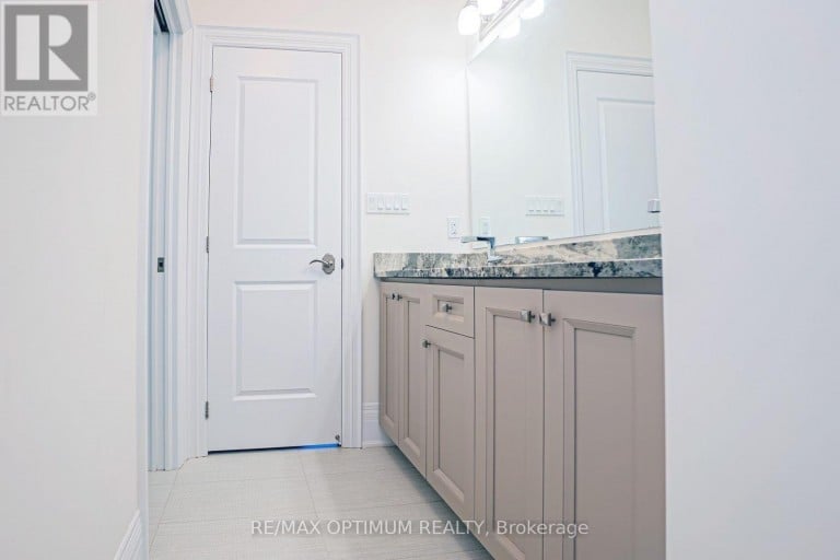 53 KINBURN CRESCENT, Vaughan (Vellore Village), Ontario, L3L0E9
