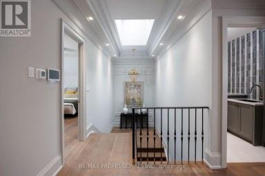 30 DACRE CRESCENT Toronto (High Park-Swansea) Ontario photo 32