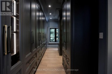 30 DACRE CRESCENT Toronto (High Park-Swansea) Ontario photo 37