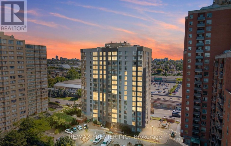 209 - 2470 EGLINTON AVENUE W, Toronto (Beechborough-Greenbrook), Ontario, M6M5E7