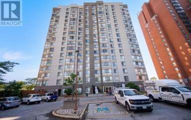 209 - 2470 EGLINTON AVENUE W Toronto (Beechborough-Greenbrook) Ontario photo 5