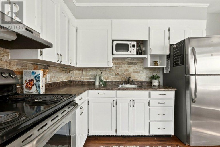 15 EAST 27TH STREET, Hamilton (Eastmount), Ontario, L8V3E6