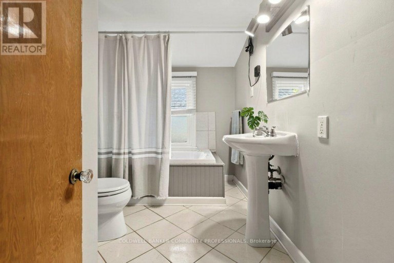 15 EAST 27TH STREET, Hamilton (Eastmount), Ontario, L8V3E6