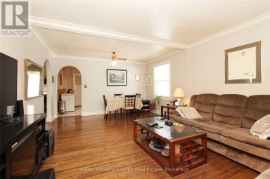 64 GRENFELL STREET Oshawa (Vanier) Ontario photo 4