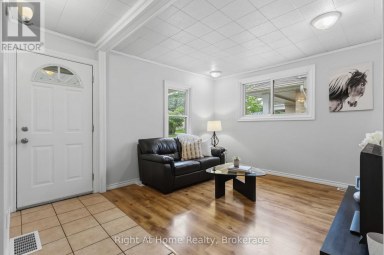 127 MONTRAVE AVENUE Oshawa (Vanier) Ontario photo 4