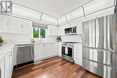 1 MAPLE GROVE STREET Whitchurch-Stouffville Ontario photo 15