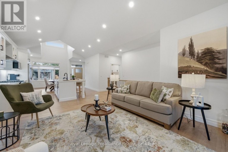 48 DEERVIEW DRIVE, Quinte West (Murray Ward), Ontario, K8V0L8