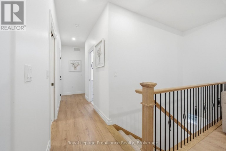 48 DEERVIEW DRIVE, Quinte West (Murray Ward), Ontario, K8V0L8