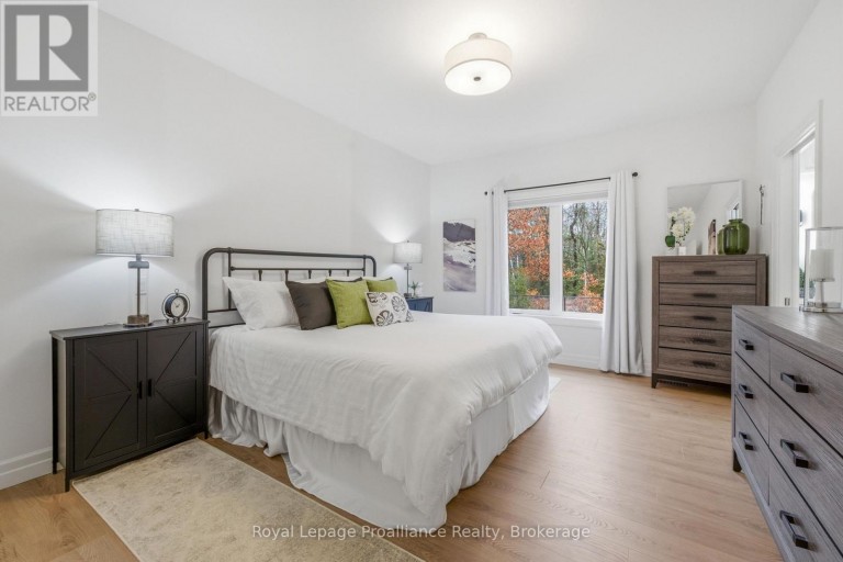 48 DEERVIEW DRIVE, Quinte West (Murray Ward), Ontario, K8V0L8