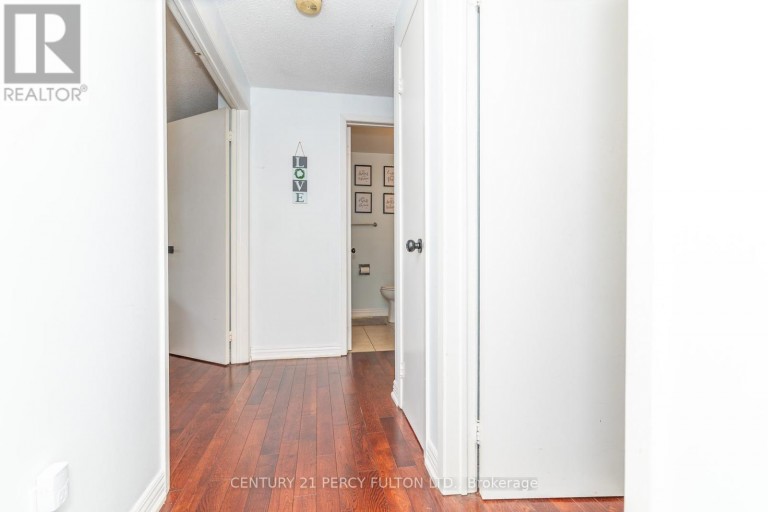 557 COBBLEHILL DRIVE, Oshawa (Pinecrest), Ontario, L1K1Y6