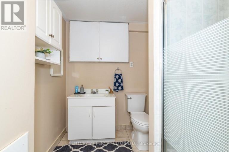 557 COBBLEHILL DRIVE, Oshawa (Pinecrest), Ontario, L1K1Y6