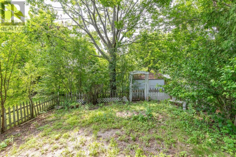 557 COBBLEHILL DRIVE, Oshawa (Pinecrest), Ontario, L1K1Y6