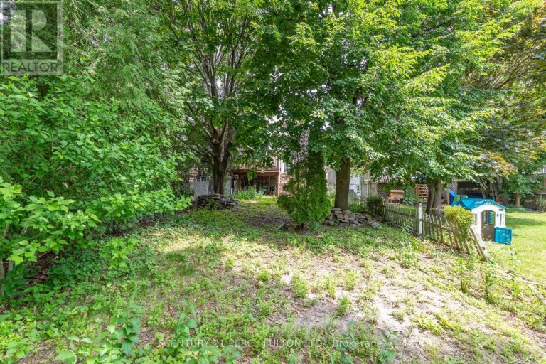 557 COBBLEHILL DRIVE, Oshawa (Pinecrest), Ontario, L1K1Y6