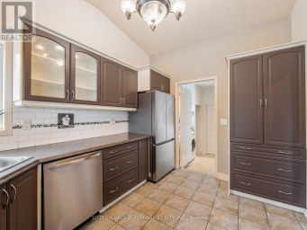 28 HARWOOD DRIVE Barrie (Painswick North) Ontario photo 15