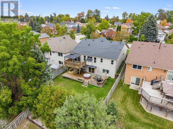 28 HARWOOD DRIVE, Barrie (Painswick North), Ontario, L4N7B9
