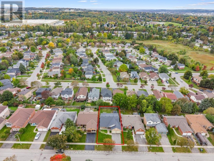 28 HARWOOD DRIVE, Barrie (Painswick North), Ontario, L4N7B9