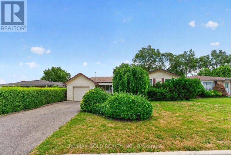 18 ESPLANADE ROAD, Brampton (Southgate), Ontario, L6T2C7