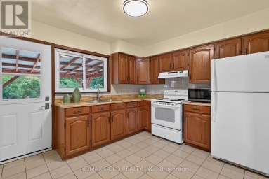 18 ESPLANADE ROAD Brampton (Southgate) Ontario photo 14