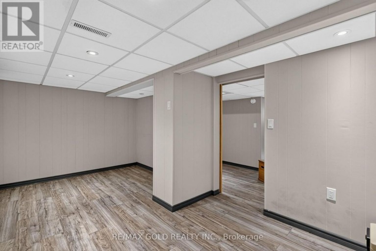 18 ESPLANADE ROAD, Brampton (Southgate), Ontario, L6T2C7