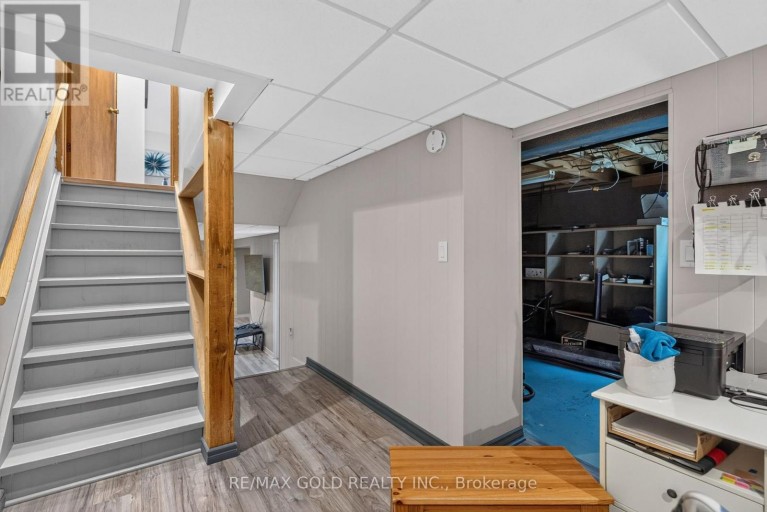 18 ESPLANADE ROAD, Brampton (Southgate), Ontario, L6T2C7