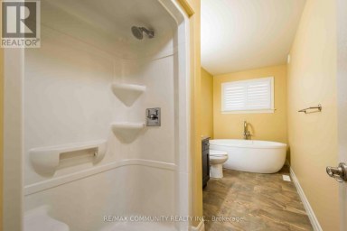 MAIN - 19 BEVAN DRIVE Belleville (Thurlow Ward) Ontario photo 22
