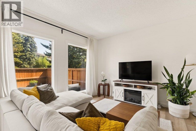 9, 5019 46 Avenue SW, Calgary, Alberta, T3E6R1