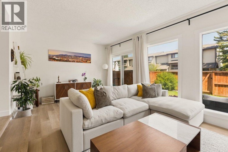 9, 5019 46 Avenue SW, Calgary, Alberta, T3E6R1