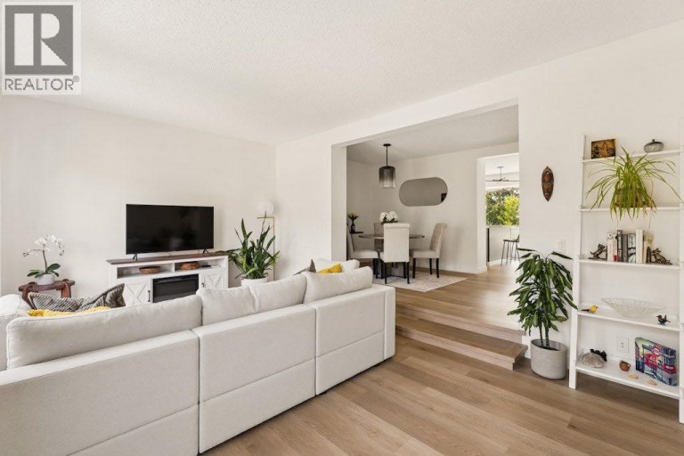 9, 5019 46 Avenue SW, Calgary, Alberta, T3E6R1