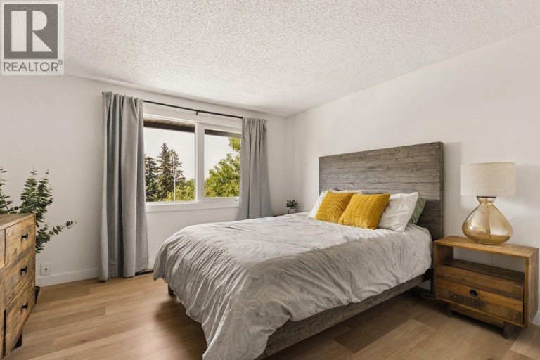 9, 5019 46 Avenue SW, Calgary, Alberta, T3E6R1