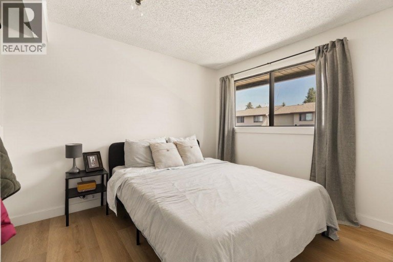 9, 5019 46 Avenue SW, Calgary, Alberta, T3E6R1
