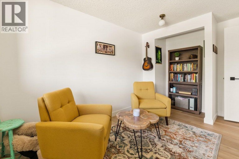 9, 5019 46 Avenue SW, Calgary, Alberta, T3E6R1
