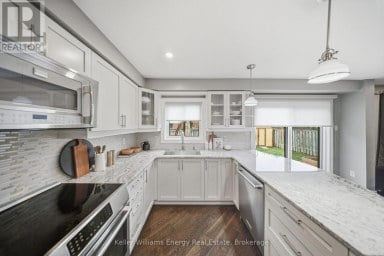 8 HOLLIMAN LANE Ajax (South East) Ontario photo 19