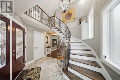 8 HOLLIMAN LANE Ajax (South East) Ontario photo 3